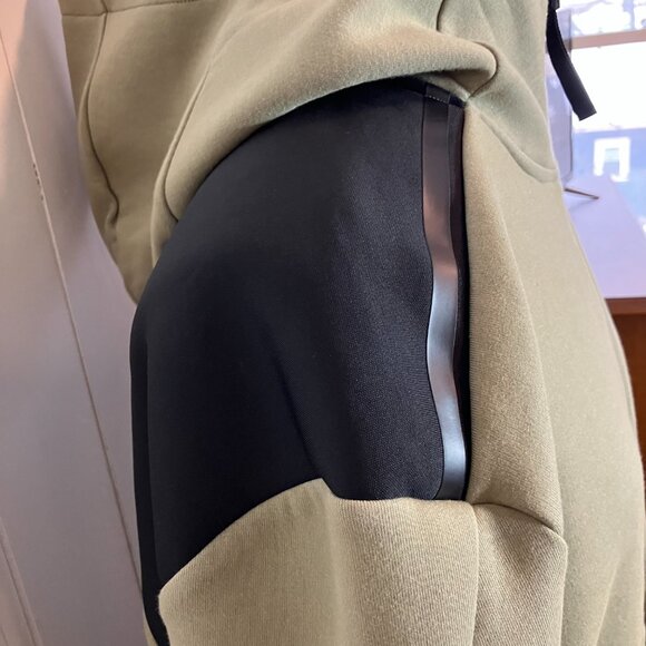 Adidas Olive Green and Black Zne Prime Green Jacket Size M NWT - Picture 8 of 9